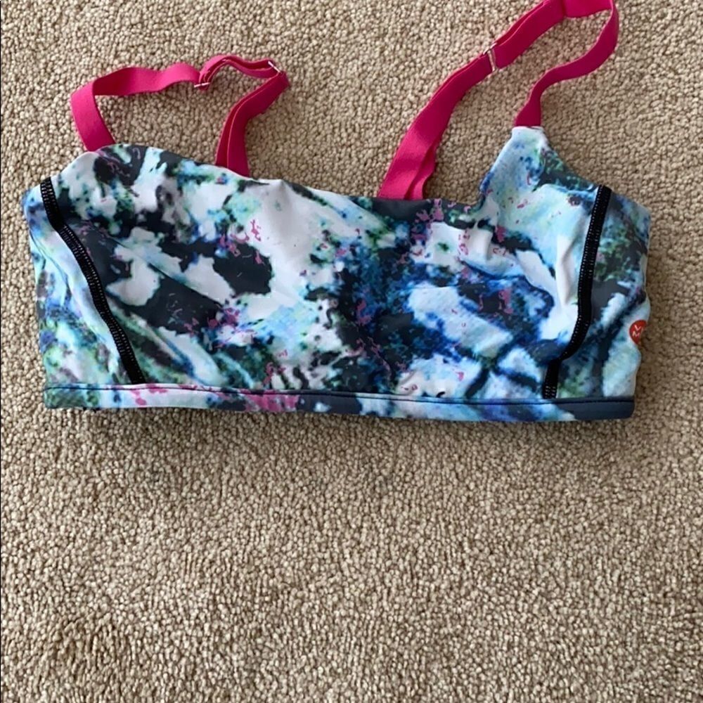 Vimmia Mult sport bra detailed back